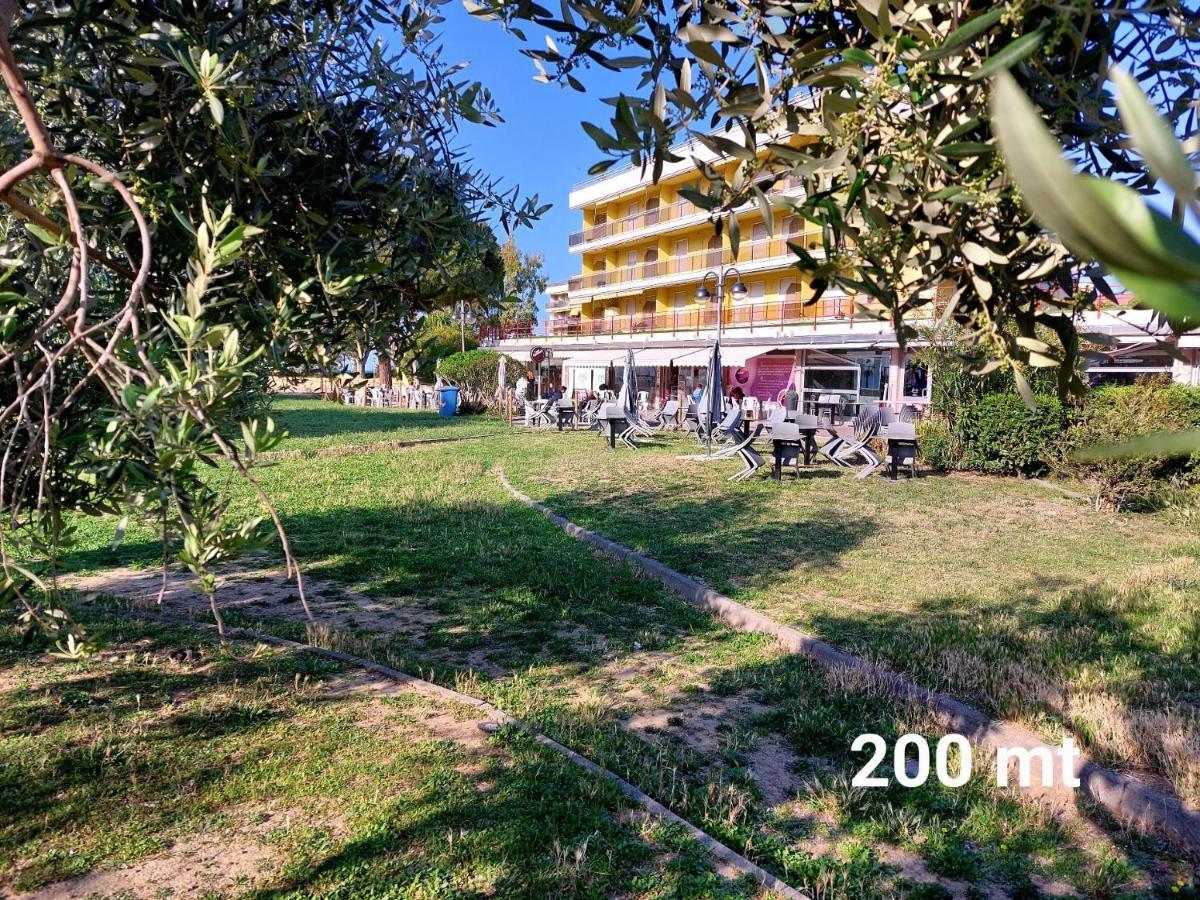 Casa Laura Apartment Ventimiglia Exterior photo